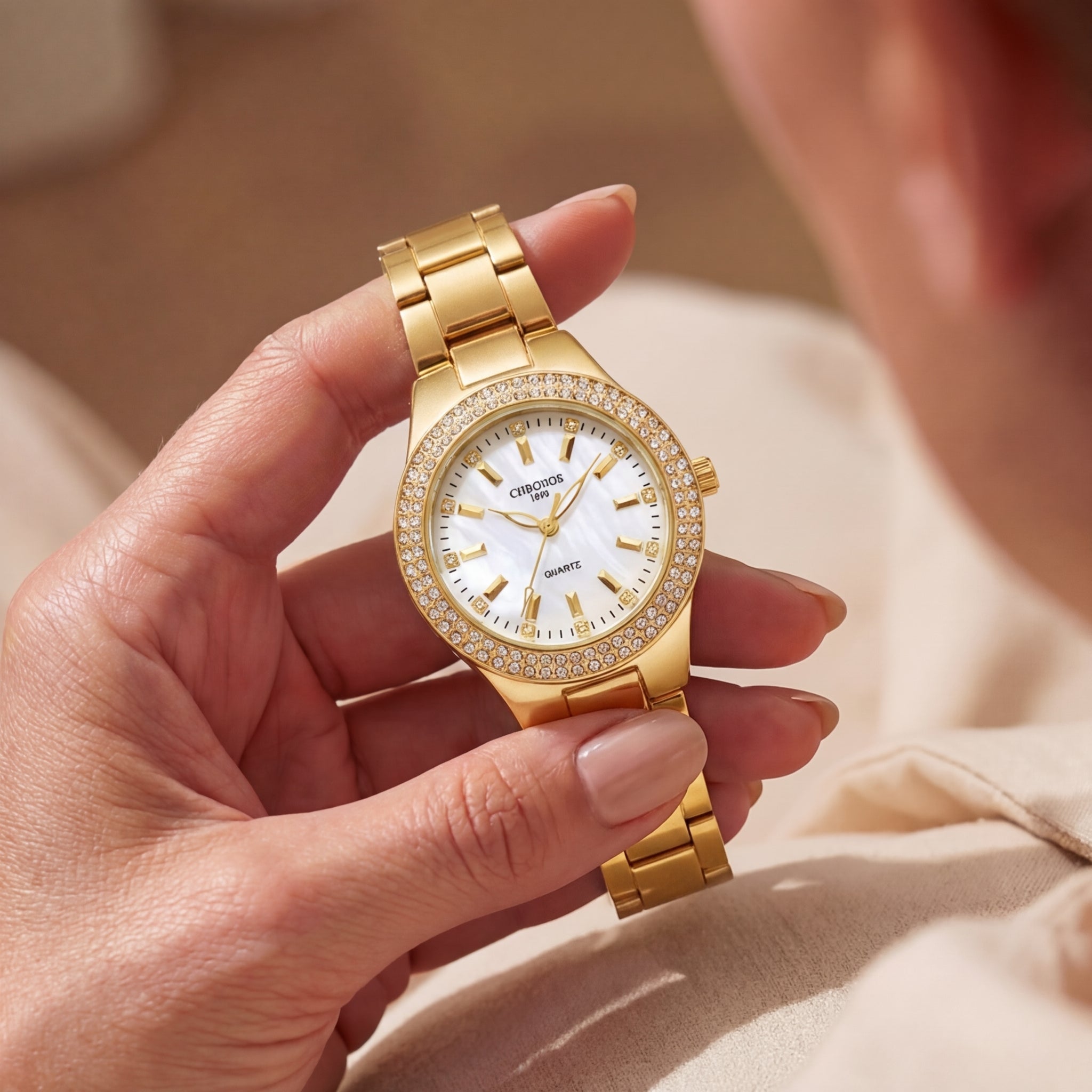Damen Diamantbesetzte Quarz Uhr