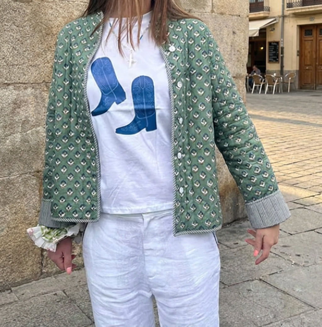 Handgefertigte Baumwoll-Patchwork-Steppjacke – Grünes geometrisches Rautenmuster mit kontrastierenden Bündchen