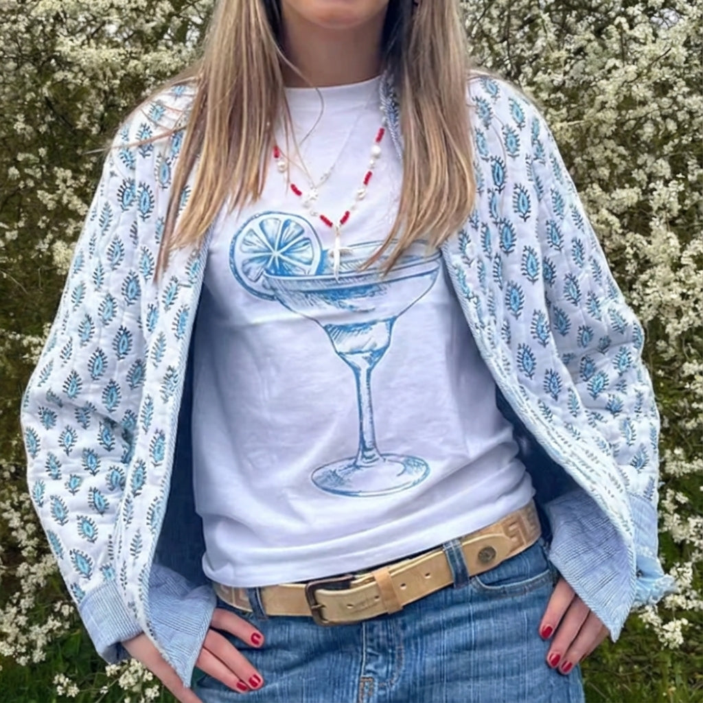 Handgefertigter Baumwoll-Patchwork-Cardigan – Hellblau mit botanischem Print