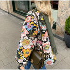 Handgefertigte Baumwoll-Patchwork-Steppjacke – Schwarz & bunte Blumenmuster-Mischung Oversized
